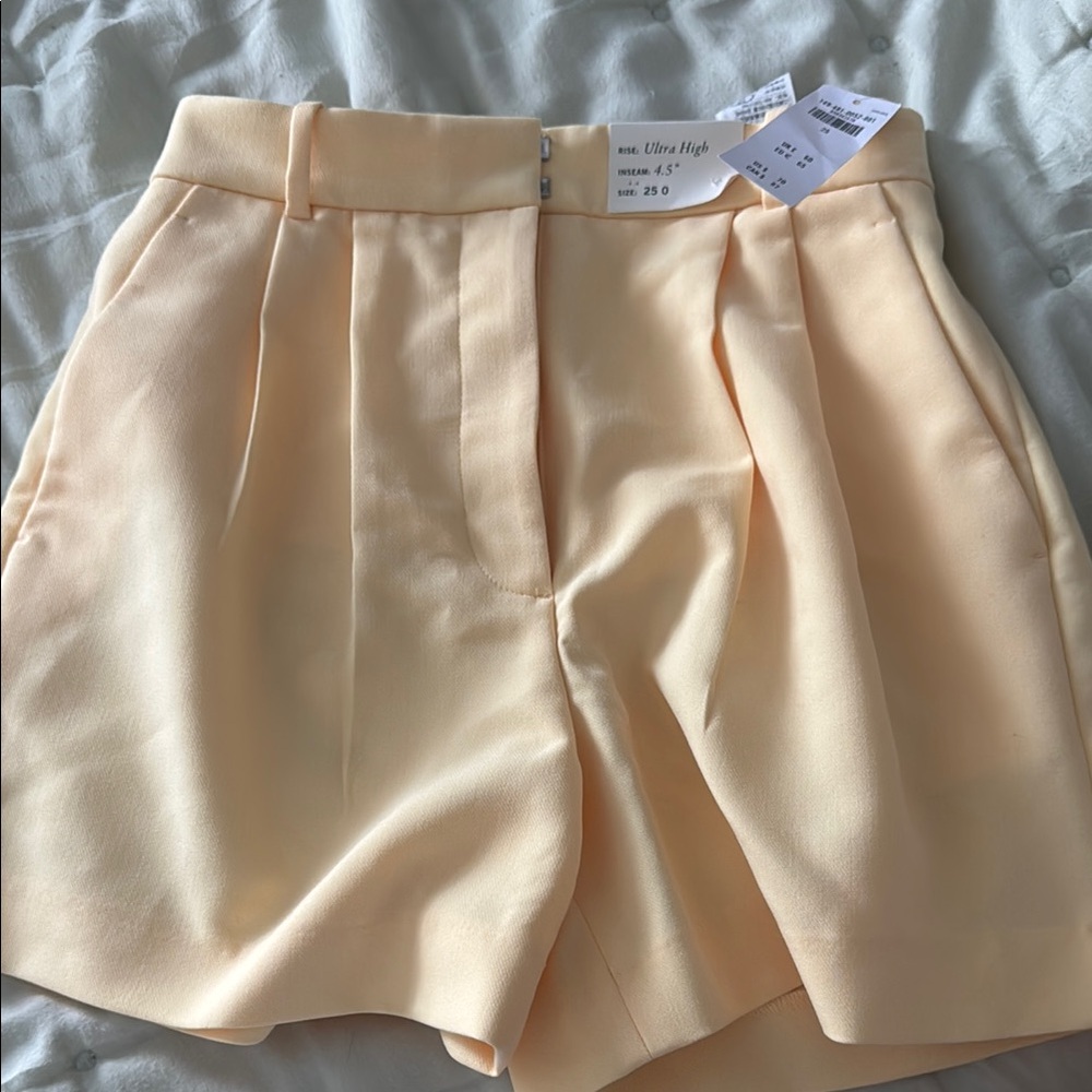 Women's Cream Shorts